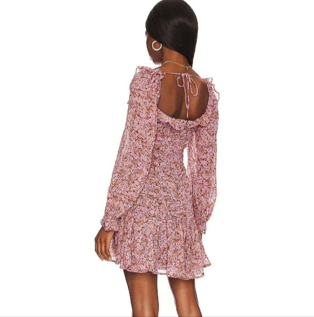 NWOT ASTR  Carmella Dress Black Pink Floral Medium - Picture 3 of 13